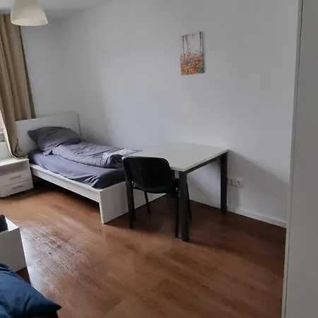 Δωμάτια σε οικογενειακή κατοικία Helle *